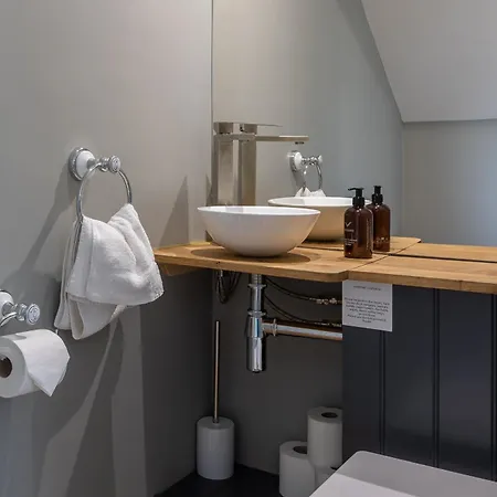 Eagles Peak Дом отдыха Allerston